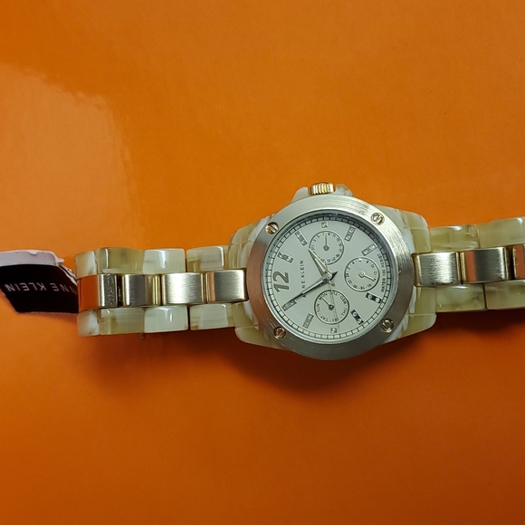 Anne Klein Women's Chronograph Gold Watch - Picture 4 of 7